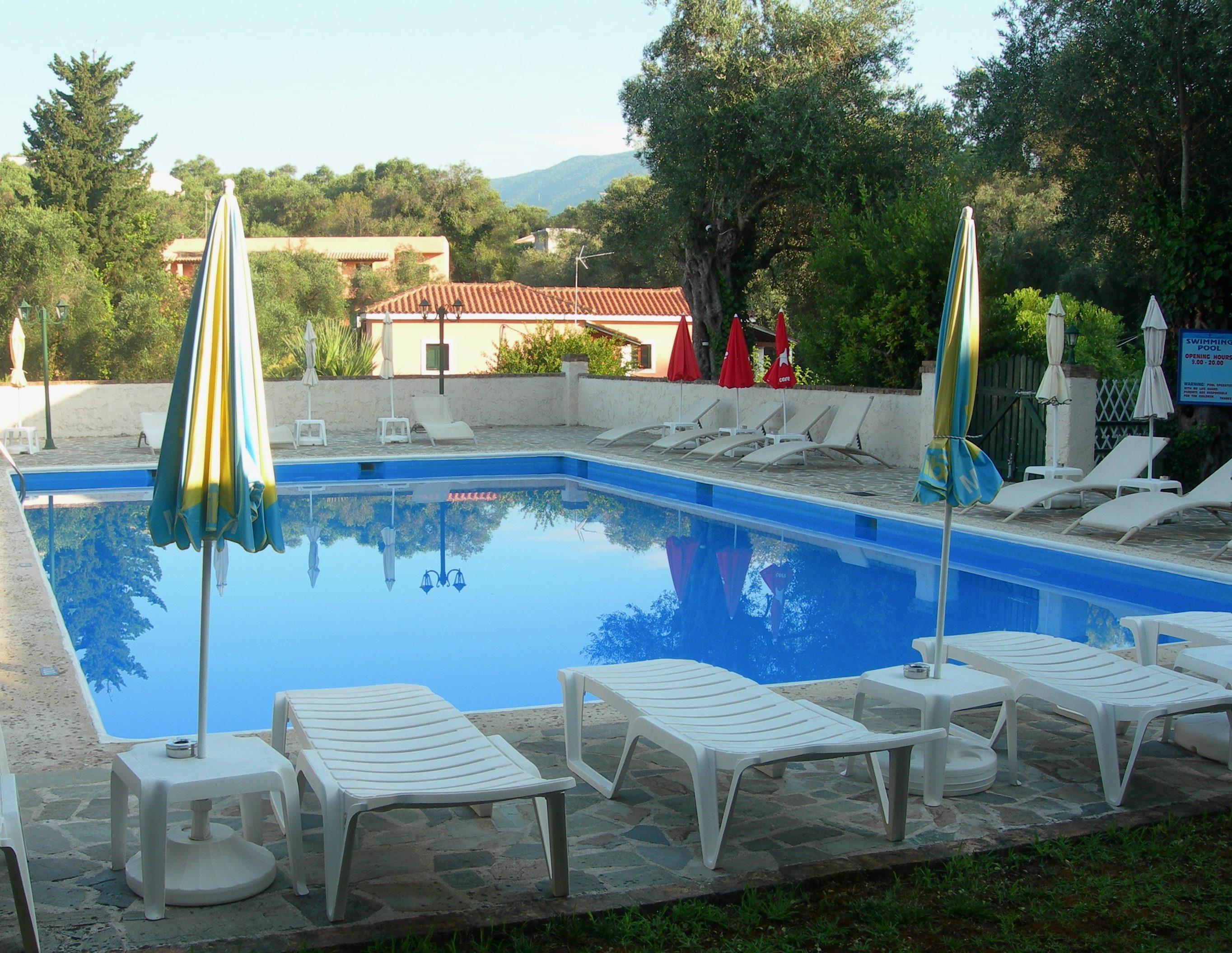 Villa Karmar Hotel Apartments Dassia  Bagian luar foto
