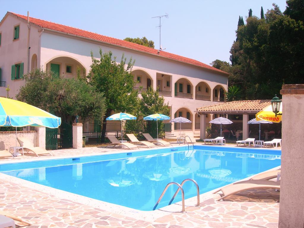 Villa Karmar Hotel Apartments Dassia  Bagian luar foto