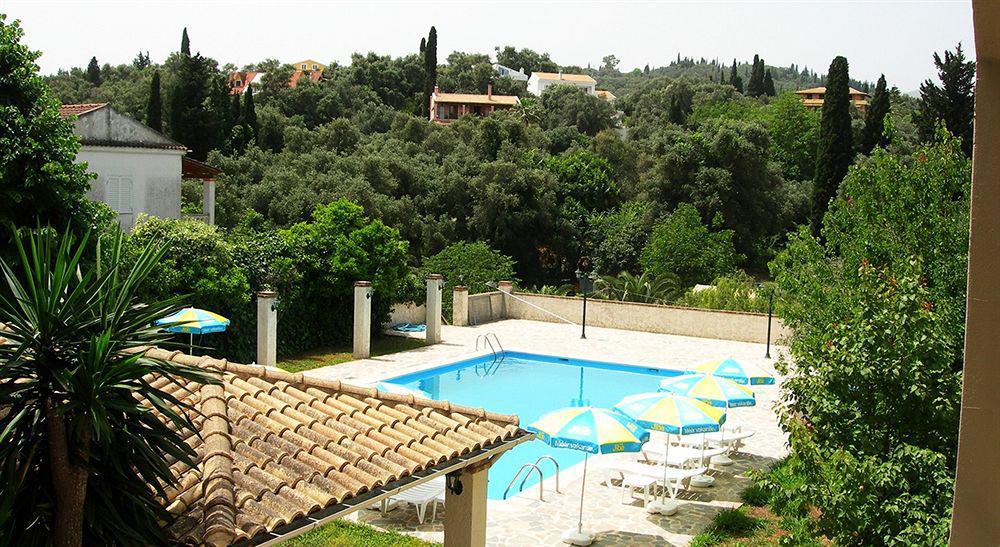 Villa Karmar Hotel Apartments Dassia  Bagian luar foto